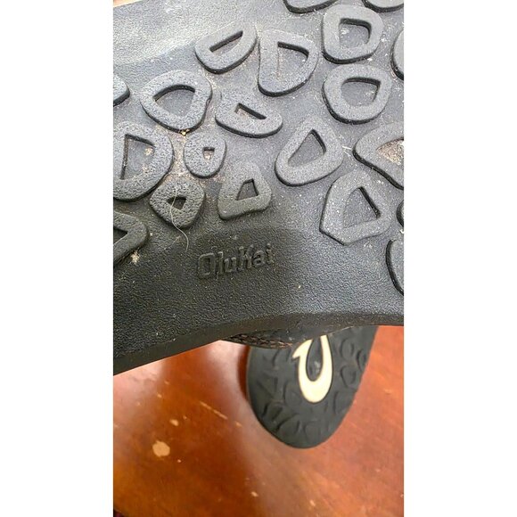 Olukai Black Leather Men's Thong Flip Flop Sandals Rubber Outsole Size 9M - Picture 6 of 8